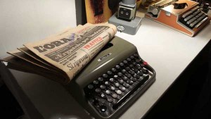 MOSTRA VINTAGE DI NINNI ARCURI NEI LOCALI DELL'EX SUPERCINEMA.